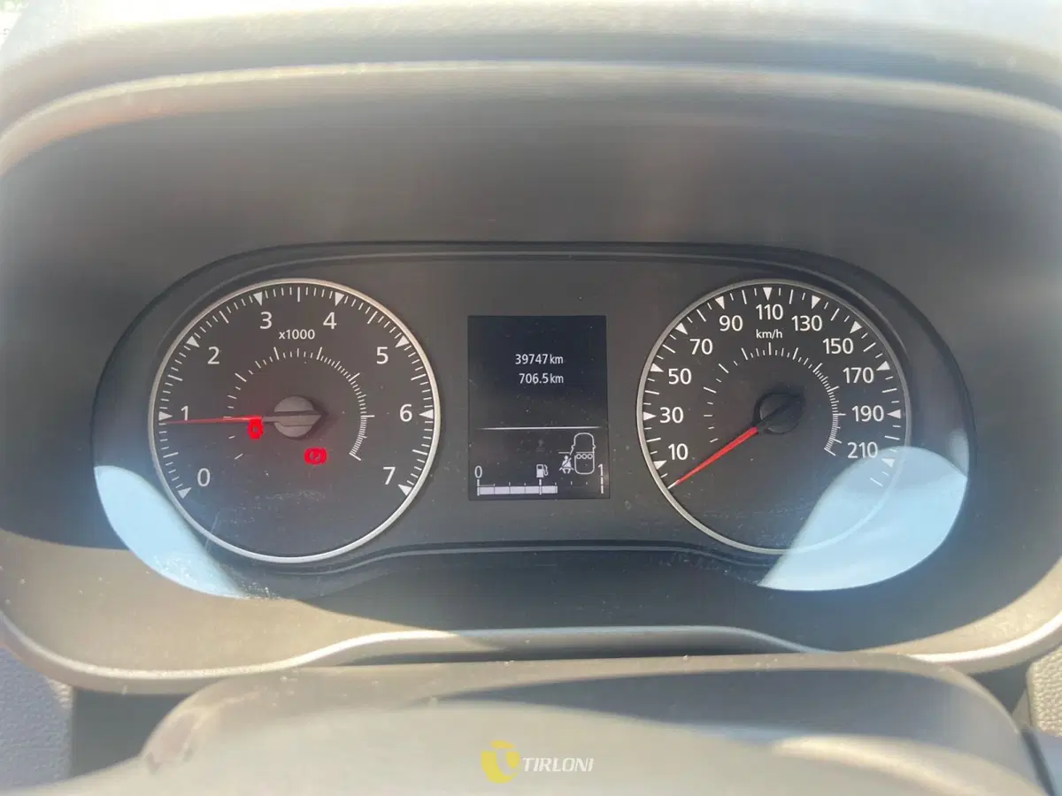 Dacia Duster usata a Milano (5)