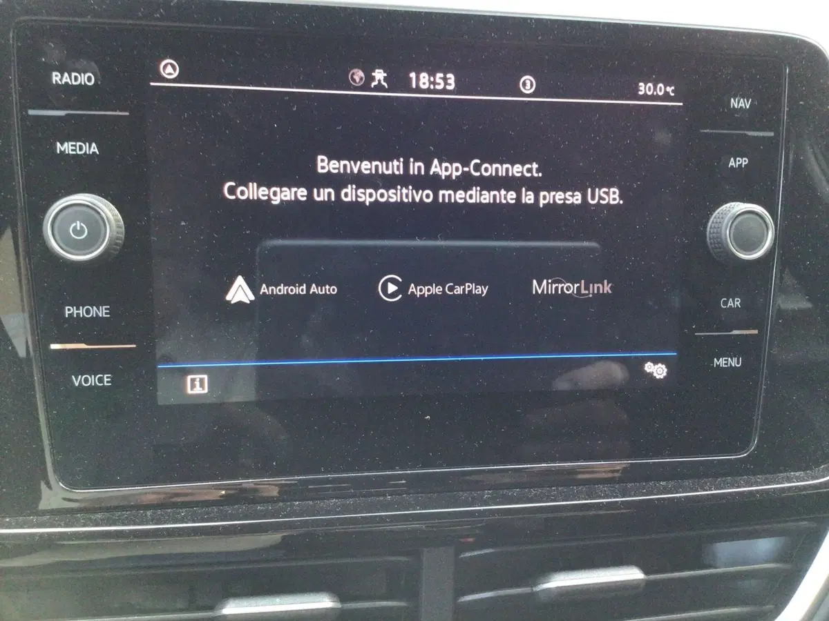 Volkswagen T-Roc usata a Genova (17)