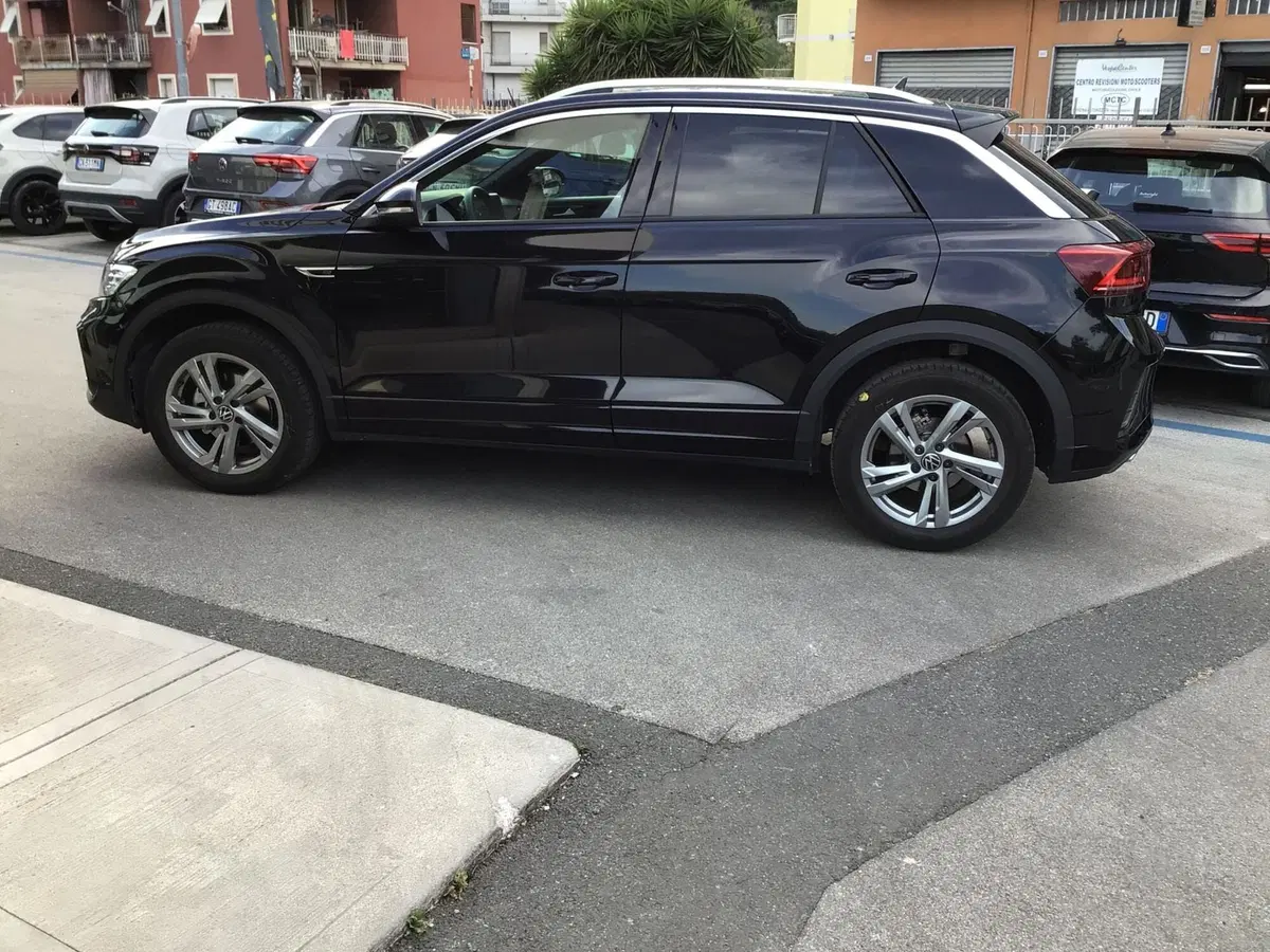 Volkswagen T-Roc usata a Genova (8)
