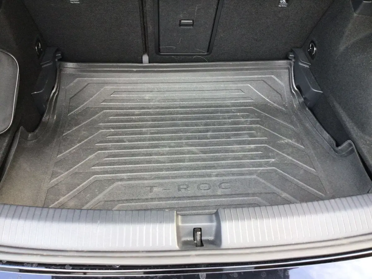 Volkswagen T-Roc usata a Genova (9)