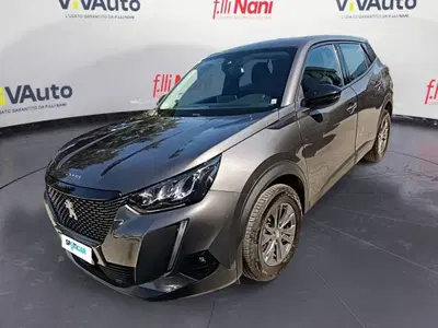 Peugeot 2008 PureTech 130 S&amp;S EAT8 Active Pack del 2022 usata a Massa