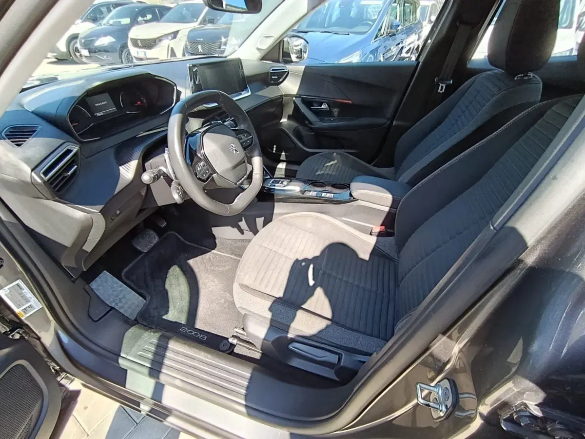 Peugeot 2008 usata a Massa-Carrara (12)