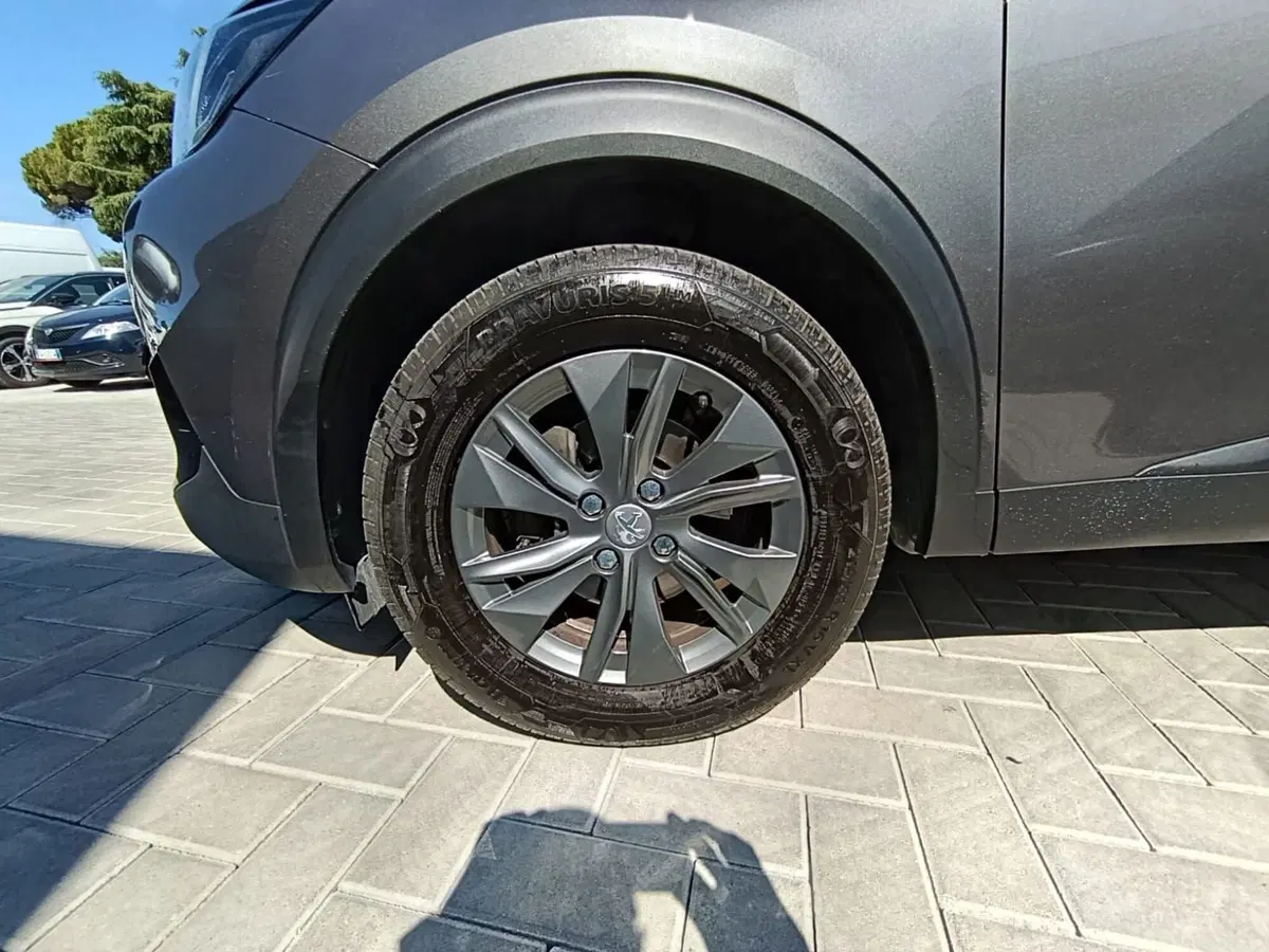 Peugeot 2008 usata a Massa-Carrara (13)