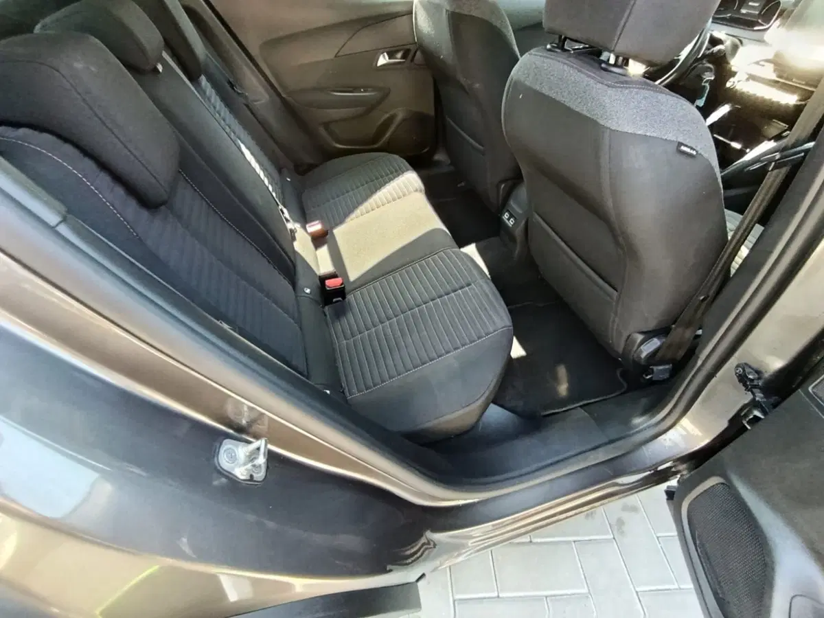 Peugeot 2008 usata a Massa-Carrara (14)