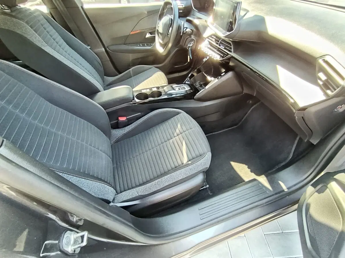 Peugeot 2008 usata a Massa-Carrara (5)