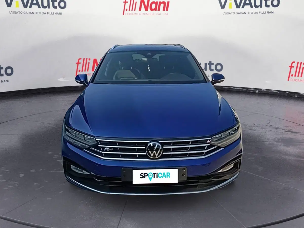 Volkswagen Passat Variant usata a Massa-Carrara (3)