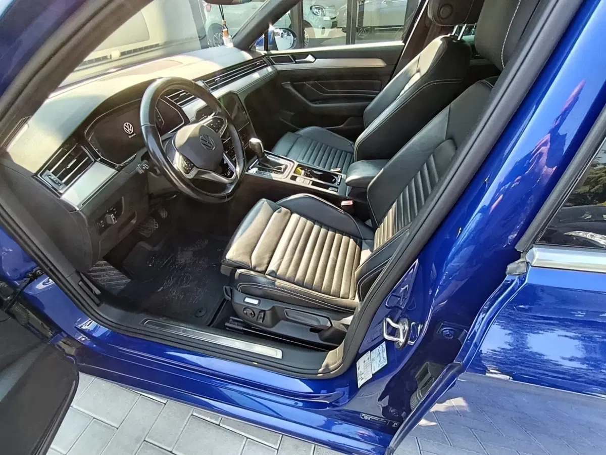 Volkswagen Passat Variant usata a Massa-Carrara (5)