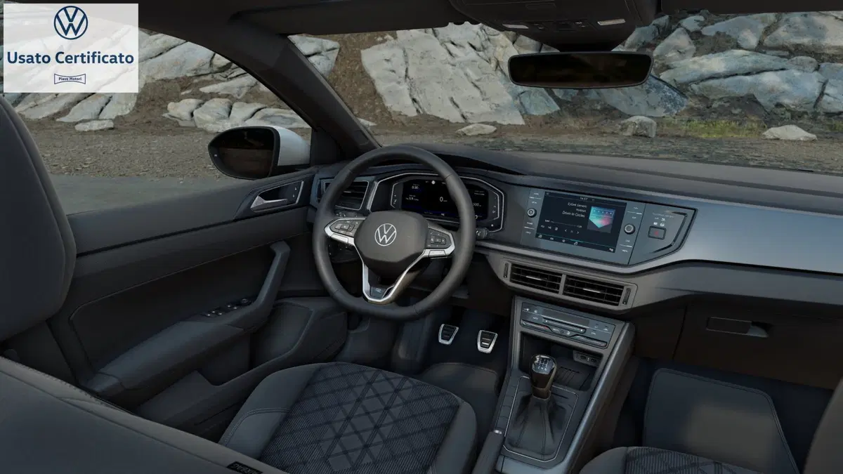 Volkswagen Taigo usata a Genova (9)
