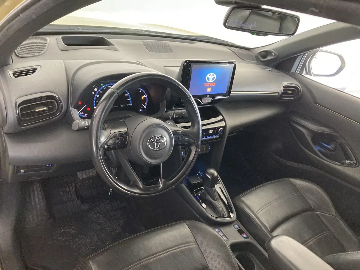 Toyota Yaris Cross usata a Foggia (12)