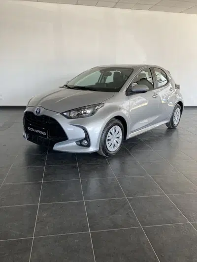 Toyota Yaris 1.5 Hybrid 5 porte Energy del 2022 usata a San Severo
