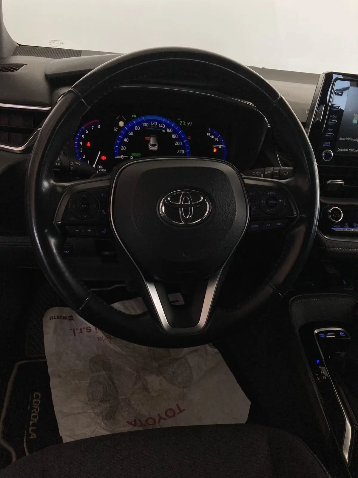 Toyota Corolla Touring Sports usata a Foggia (12)