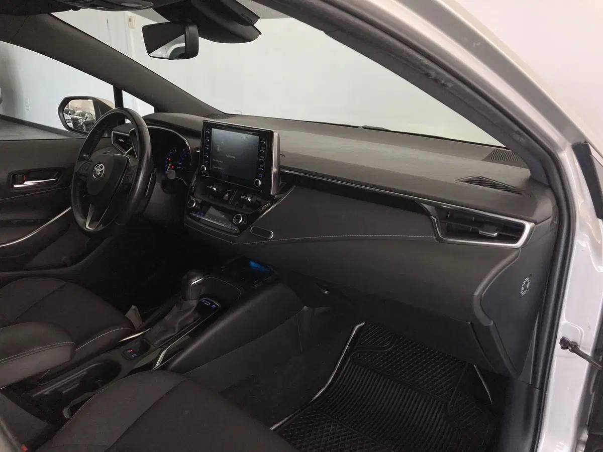 Toyota Corolla Touring Sports usata a Foggia (16)