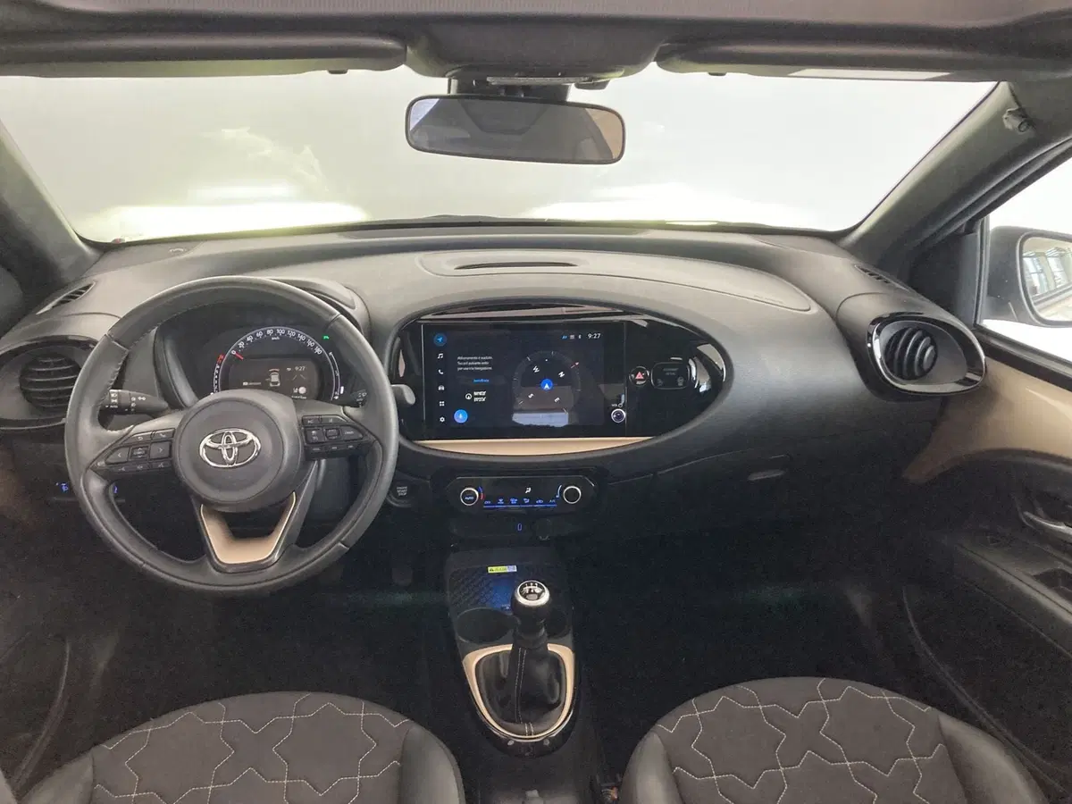 Toyota Aygo X usata a Foggia (12)