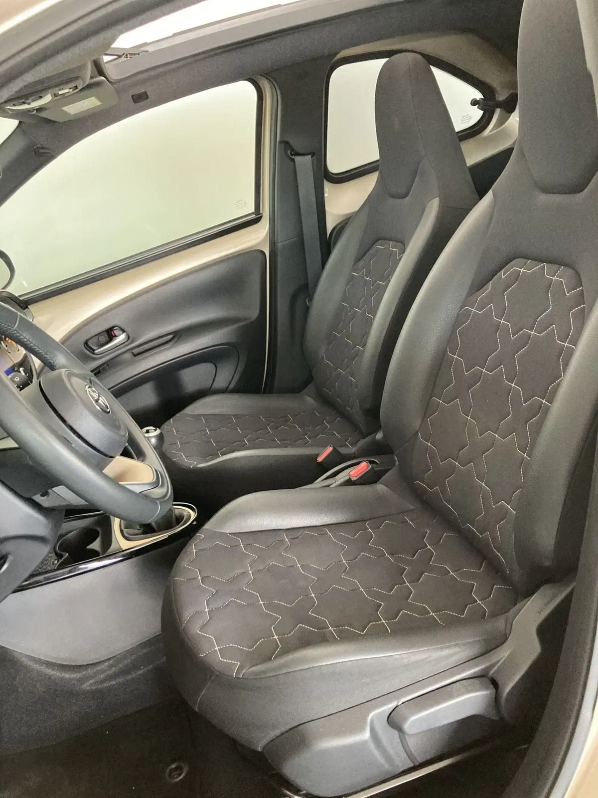 Toyota Aygo X usata a Foggia (7)