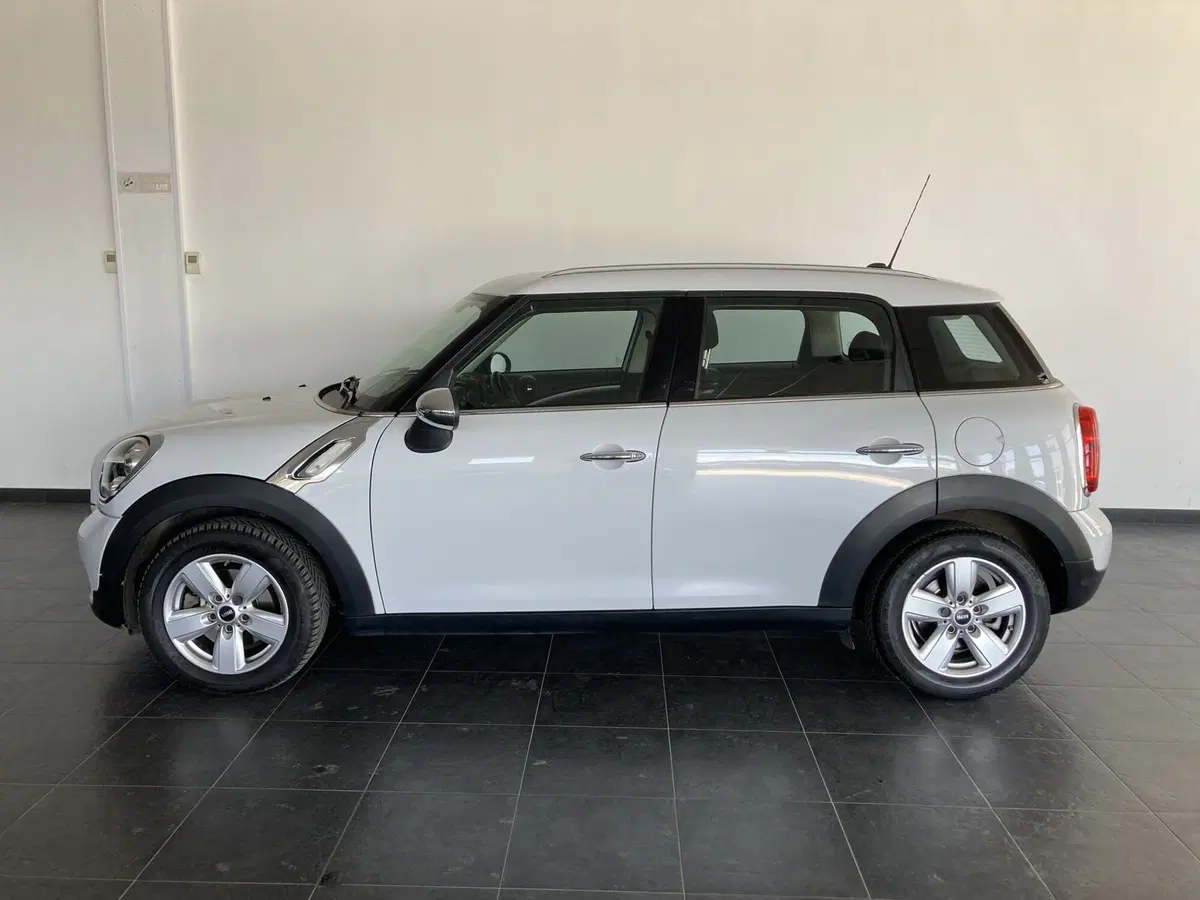 MINI Mini Countryman usata a Foggia (4)