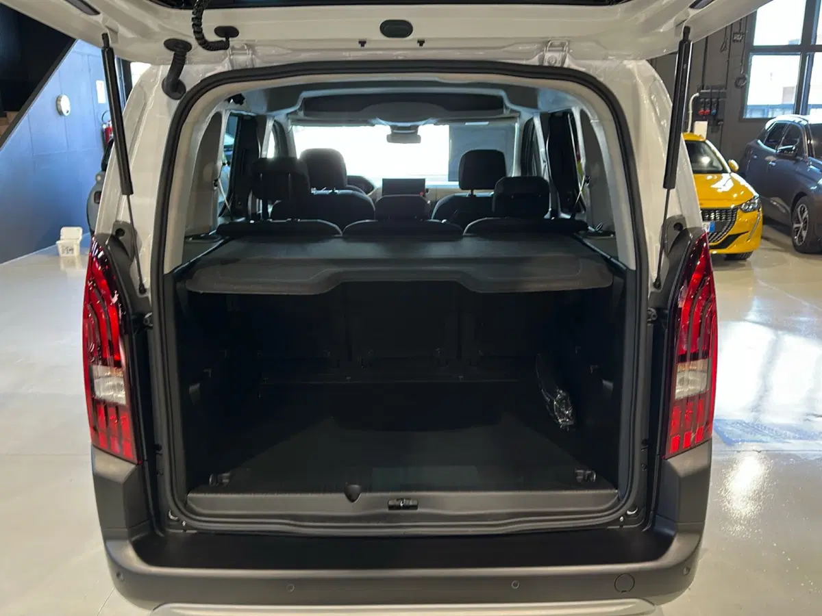 Peugeot Rifter nuova a Vicenza (12)