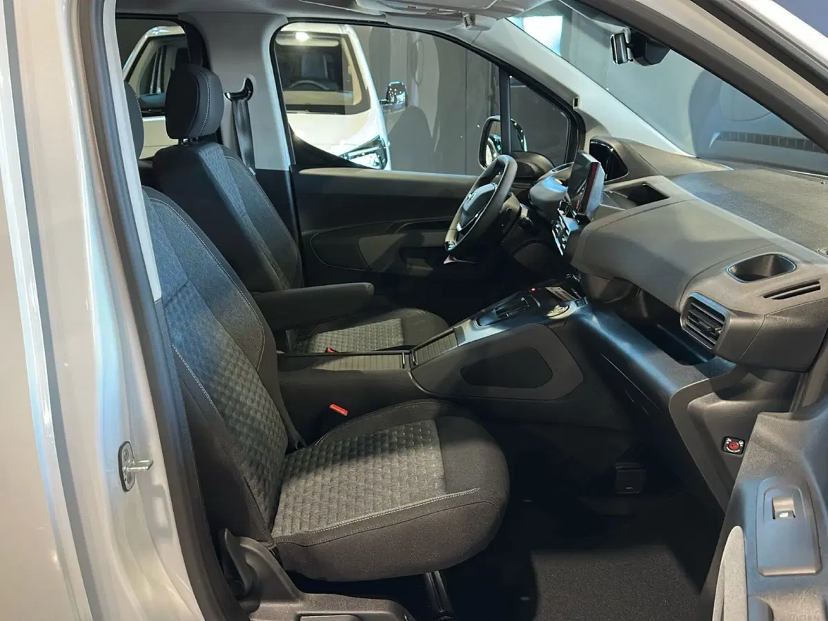 Peugeot Rifter nuova a Vicenza (14)