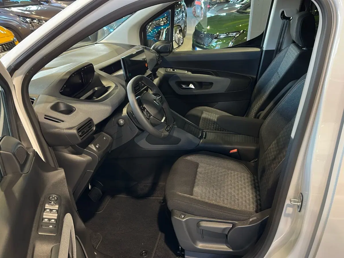 Peugeot Rifter nuova a Vicenza (15)