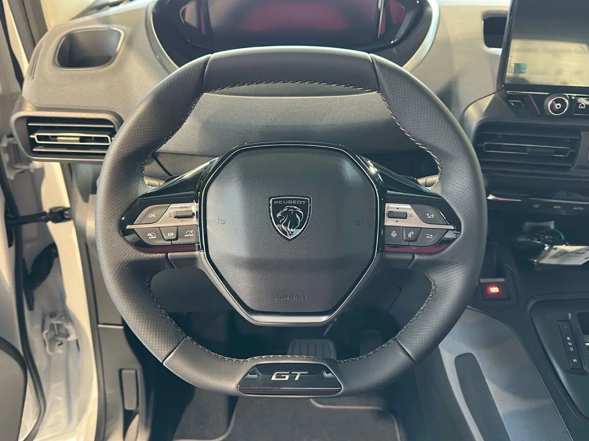 Peugeot Rifter nuova a Vicenza (18)