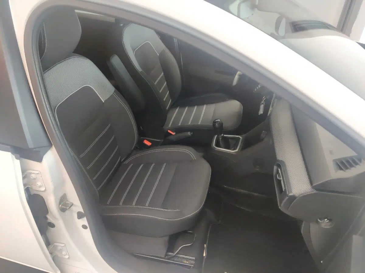 Dacia Jogger usata a Arezzo (14)