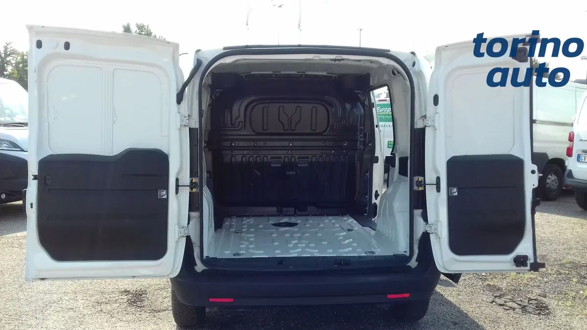 Fiat Doblò Furgone usata a Torino (3)