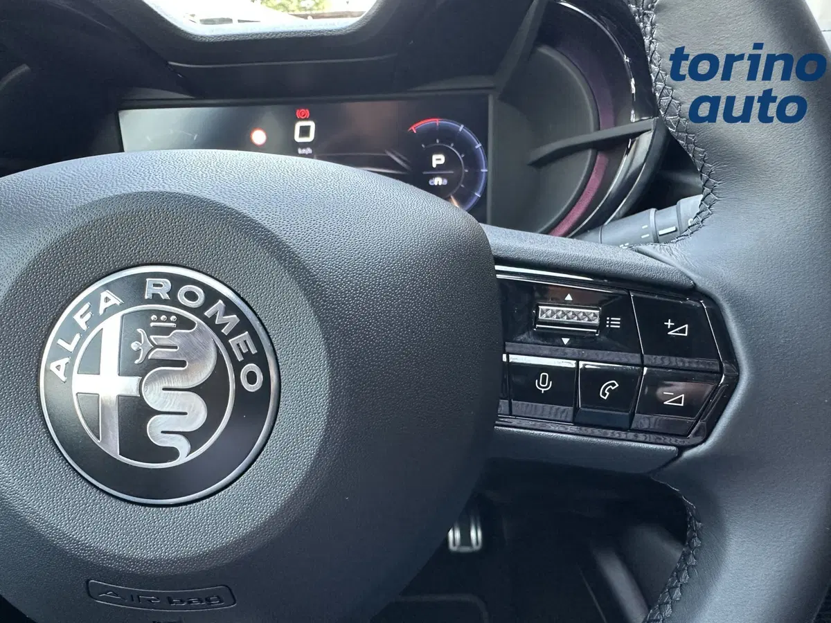 Alfa Romeo Junior usata a Torino (19)