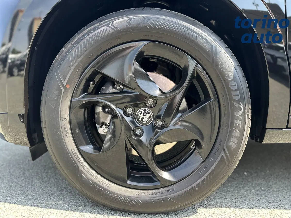 Alfa Romeo Junior usata a Torino (9)