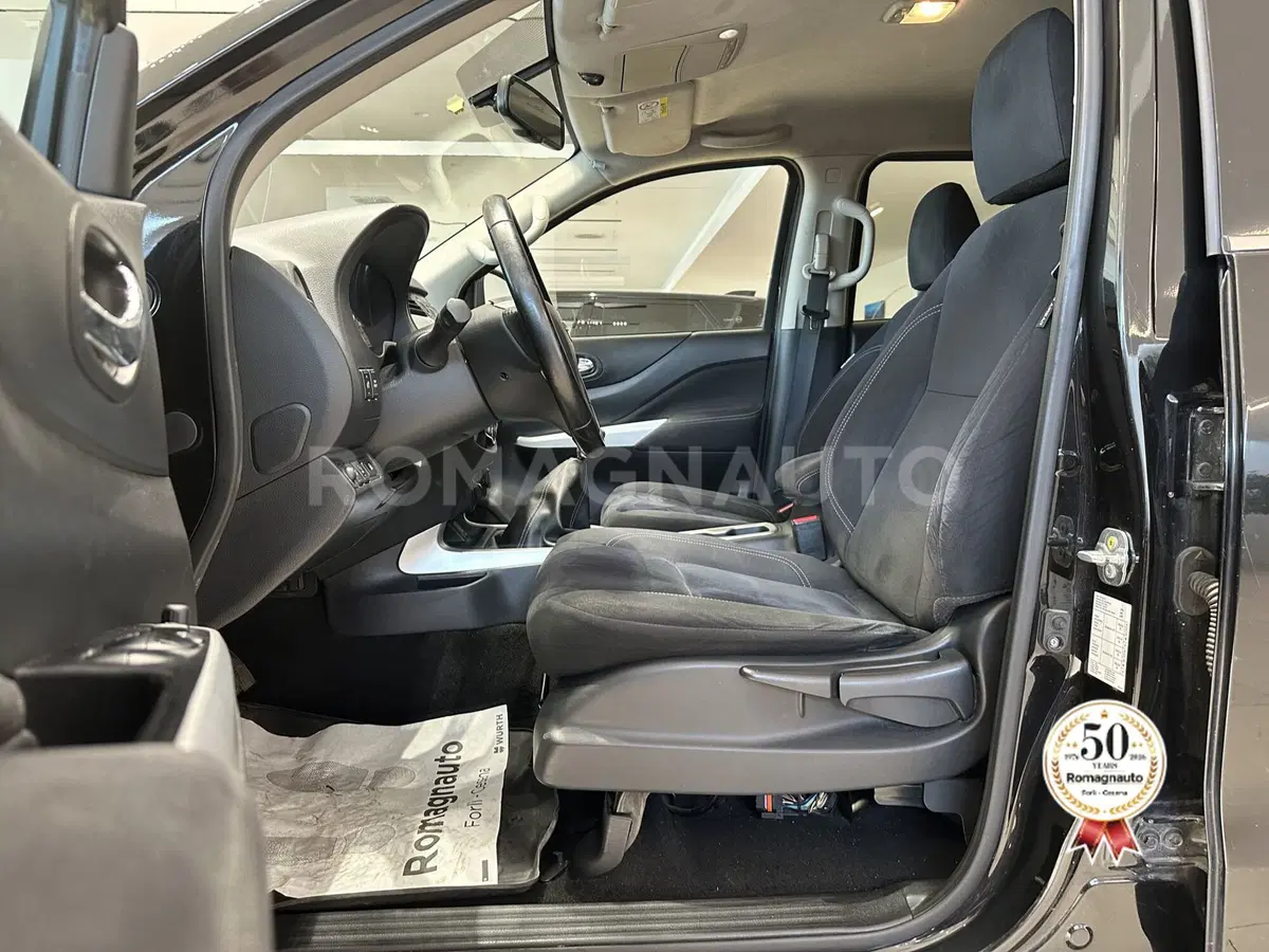 Nissan Navara usata a Forlì-Cesena (14)
