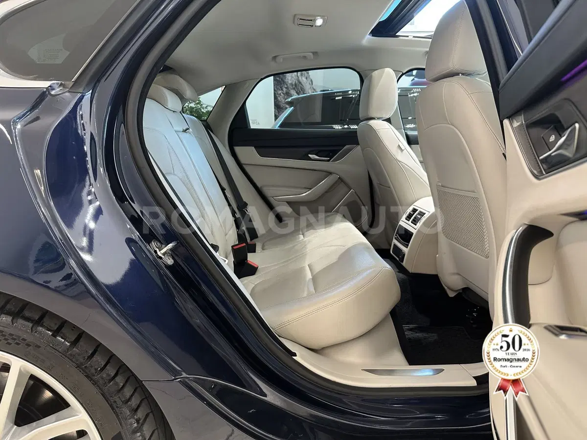 Jaguar XF usata a Forlì-Cesena (11)