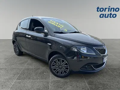Lancia Ypsilon 1.0 FireFly 5 porte S&amp;S Hybrid Silver Plus del 2023 usata a Torino