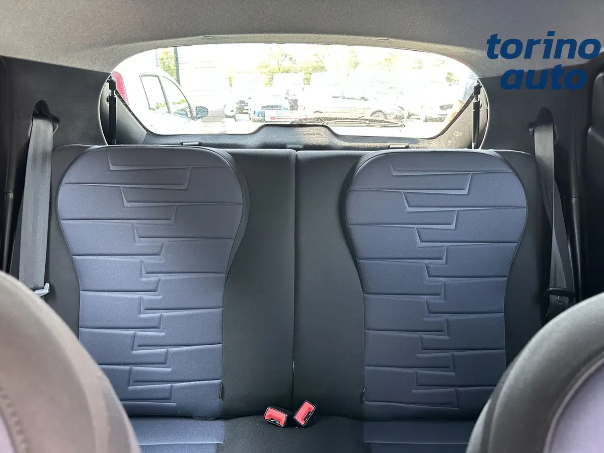 Lancia Ypsilon usata a Torino (11)