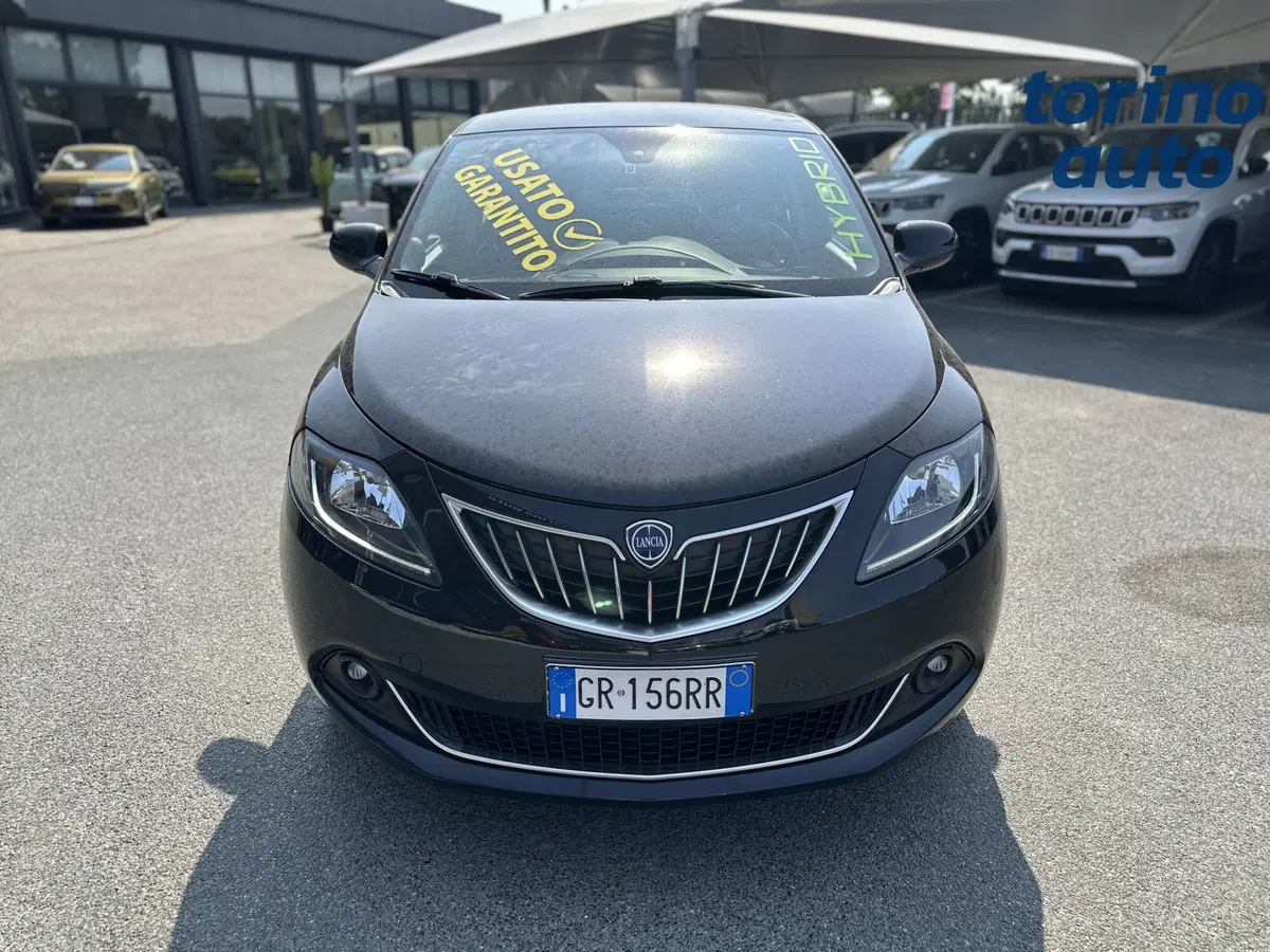 Lancia Ypsilon usata a Torino (2)