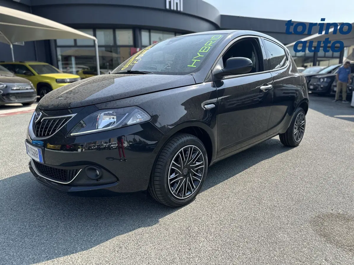 Lancia Ypsilon usata a Torino (3)