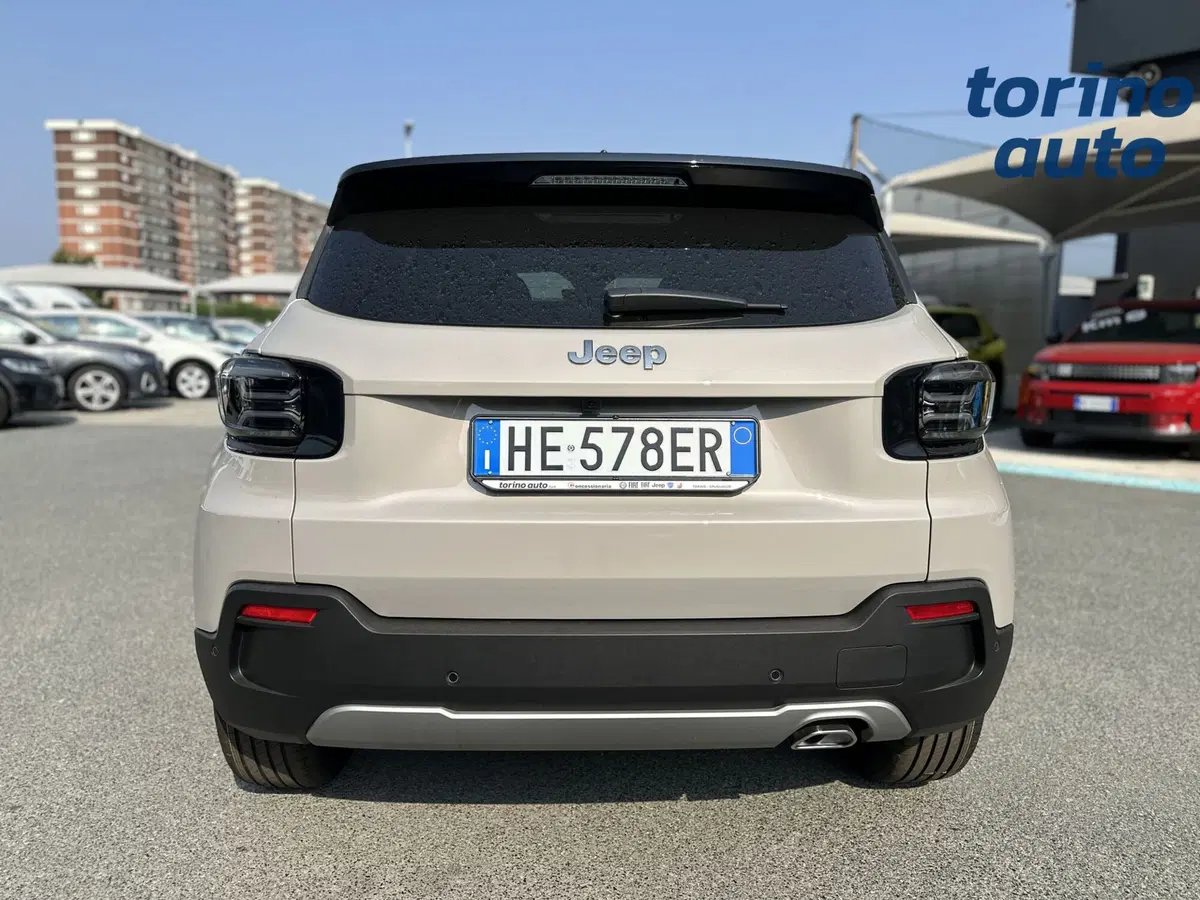 Jeep Avenger nuova a Torino (6)