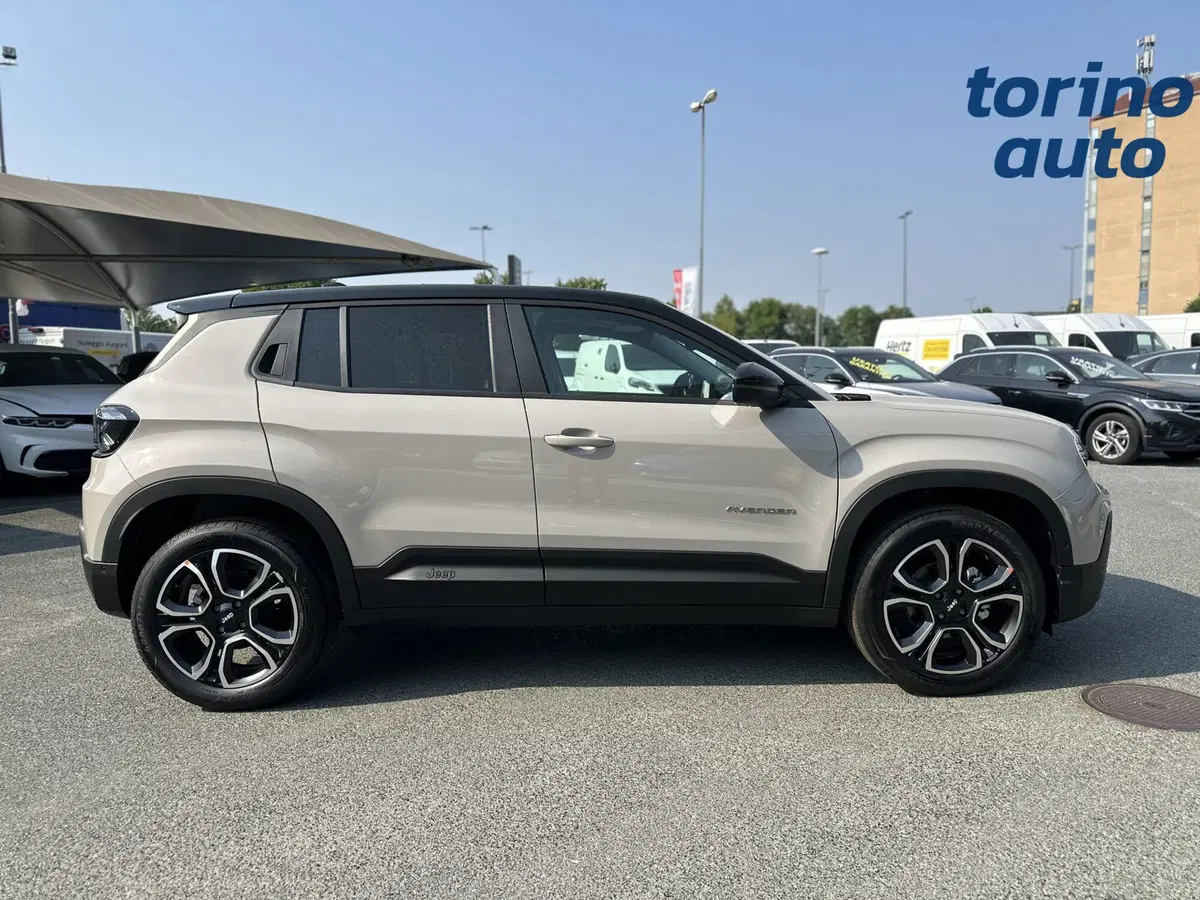 Jeep Avenger nuova a Torino (8)