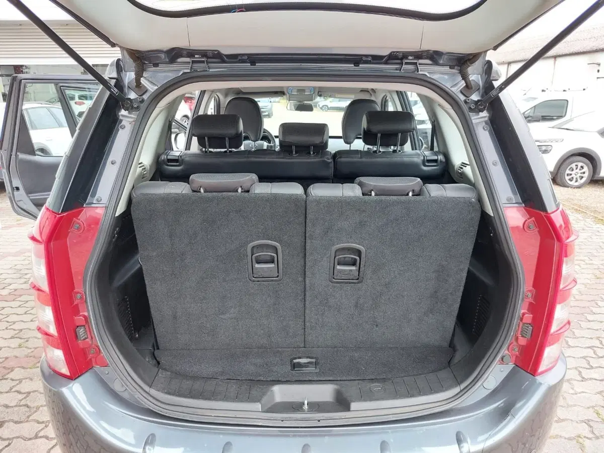 Mahindra XUV500 usata a Pavia (6)