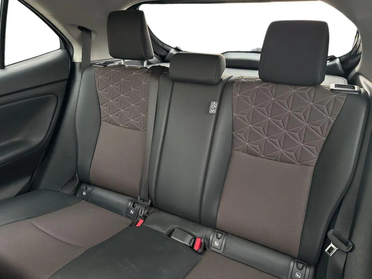 Toyota Yaris Cross usata a Reggio Calabria (11)