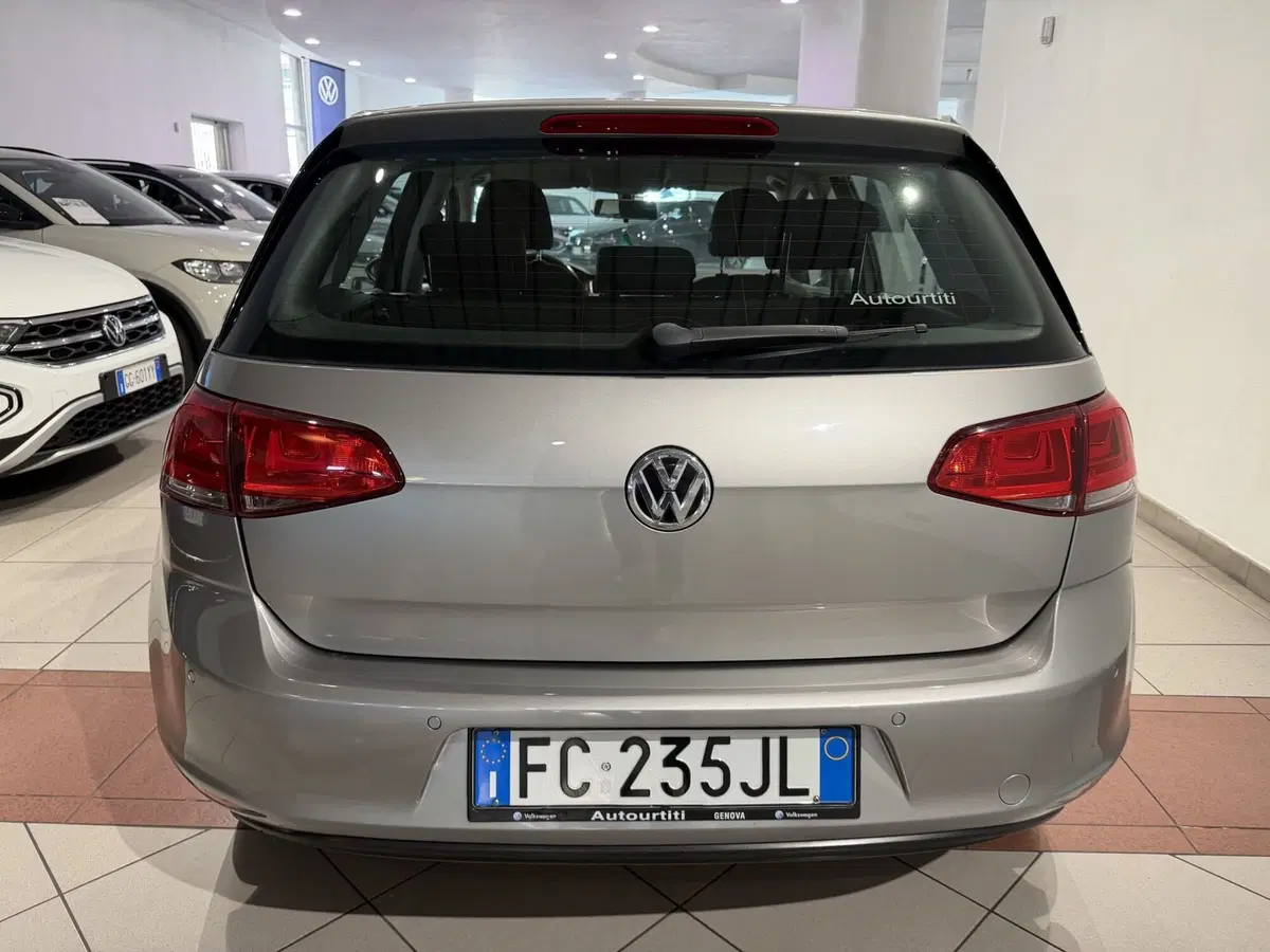 Volkswagen Golf usata a Genova (4)