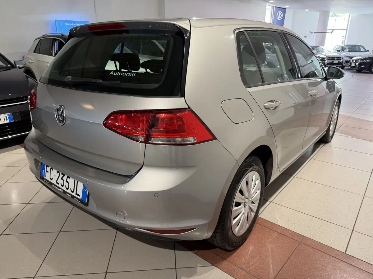 Volkswagen Golf usata a Genova (5)