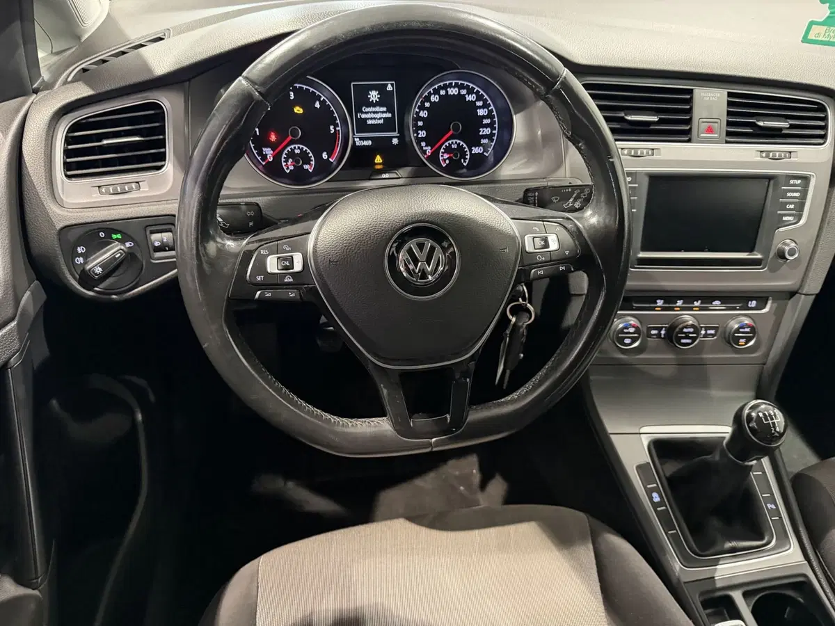 Volkswagen Golf usata a Genova (8)