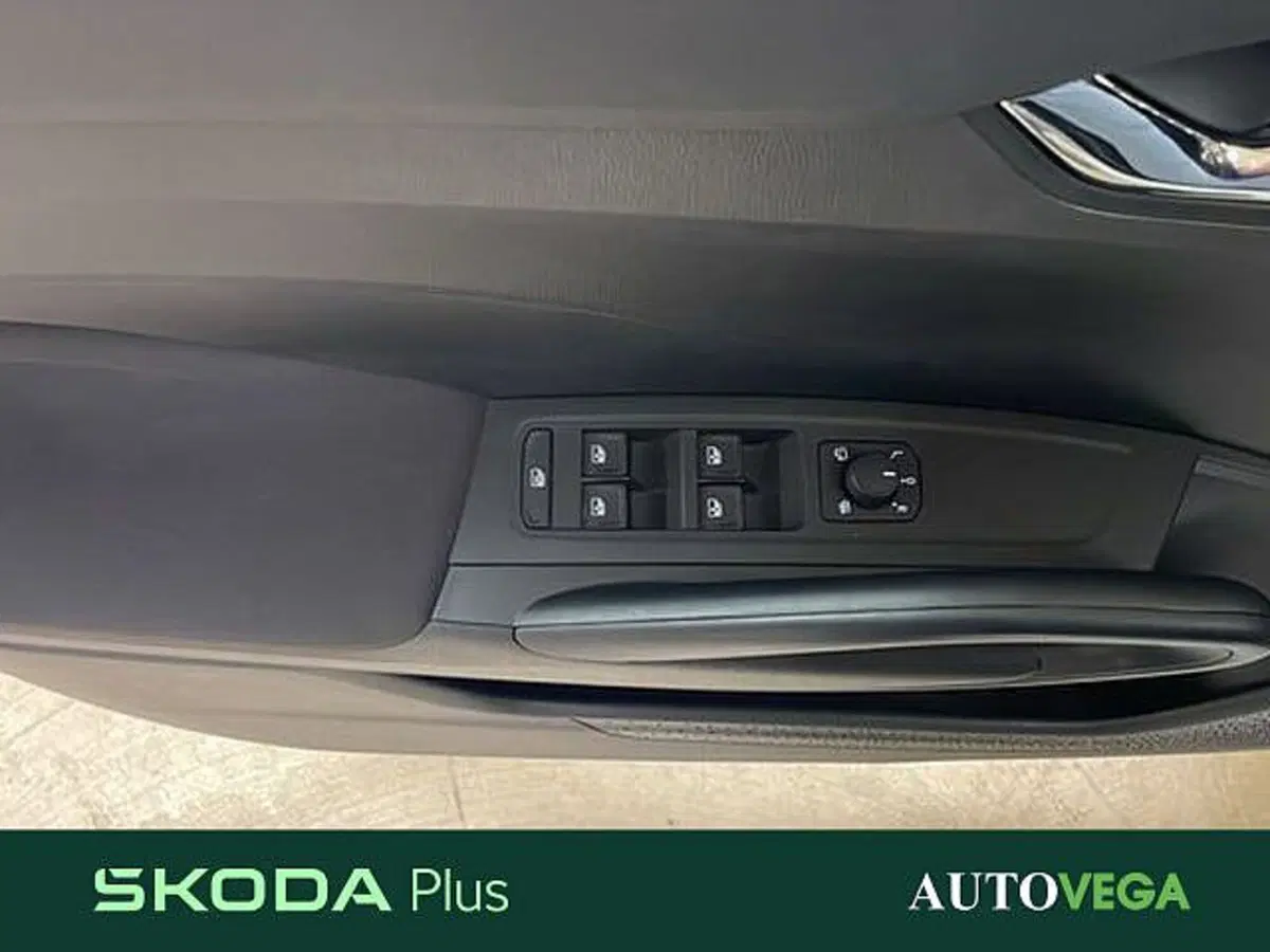 Skoda Fabia usata a Vicenza (16)