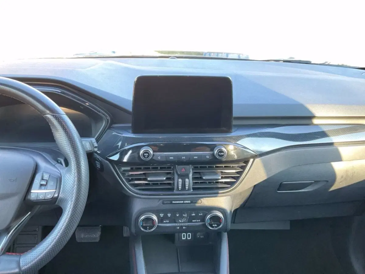 Ford Kuga usata a Milano (14)