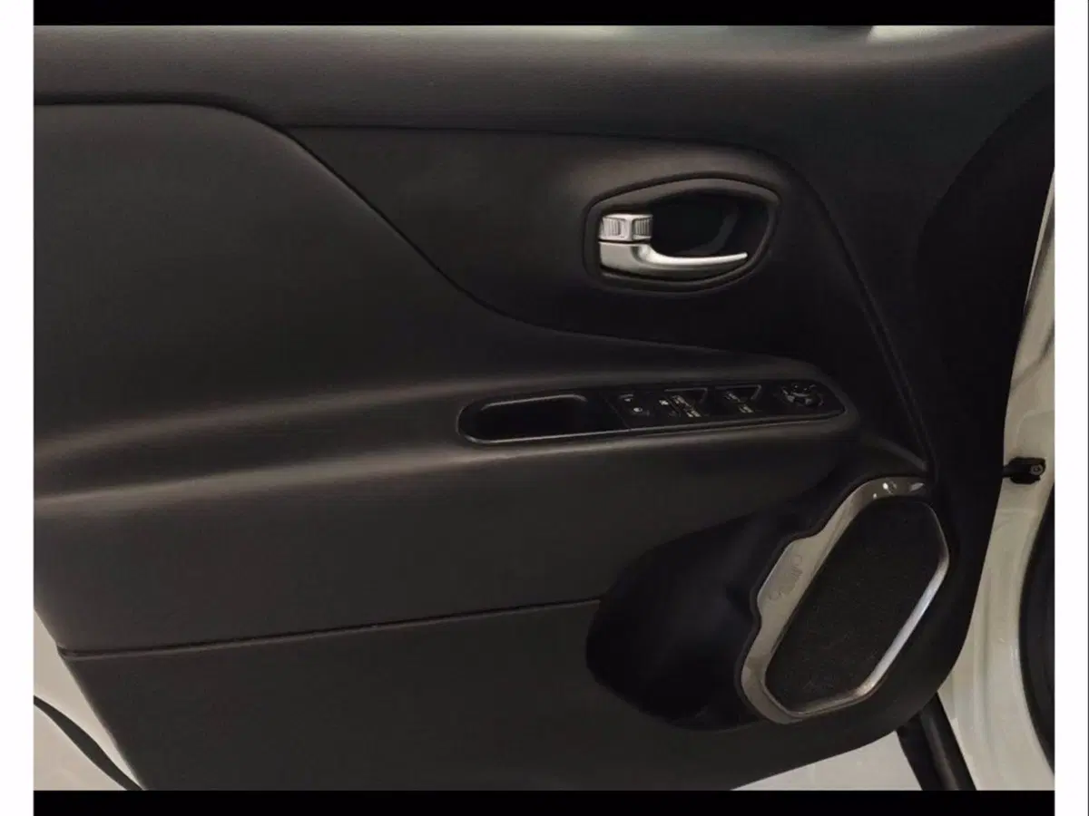 Jeep Renegade usata a Catania (10)