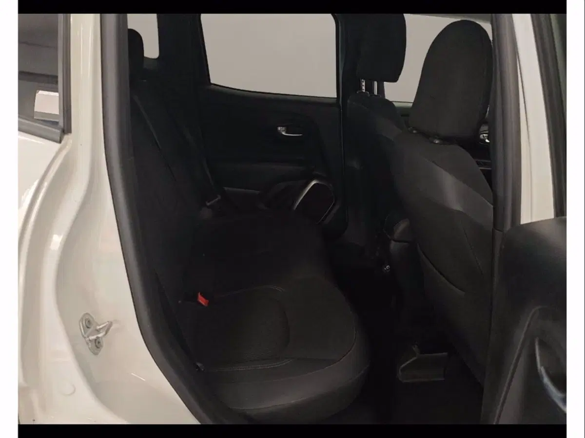 Jeep Renegade usata a Catania (13)