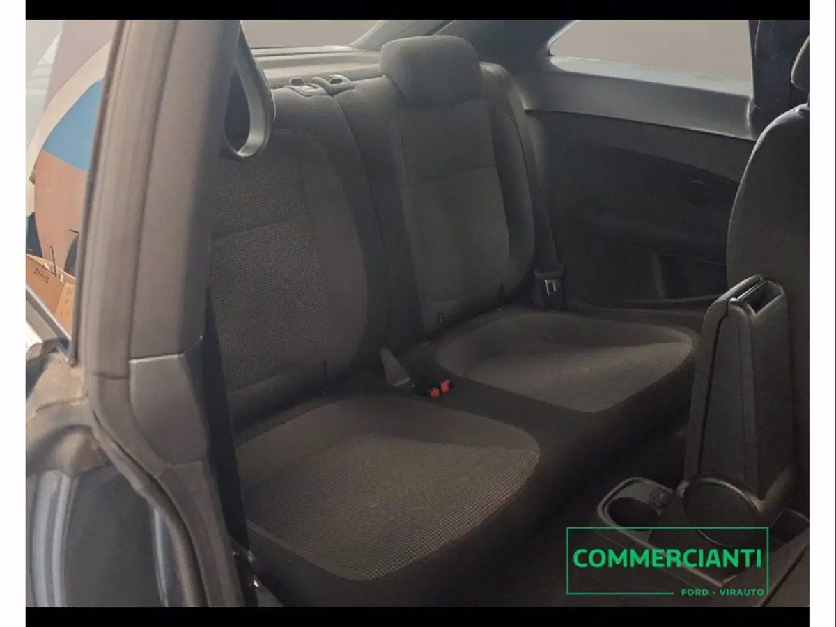 Volkswagen Maggiolino Cabrio usata a Catania (13)