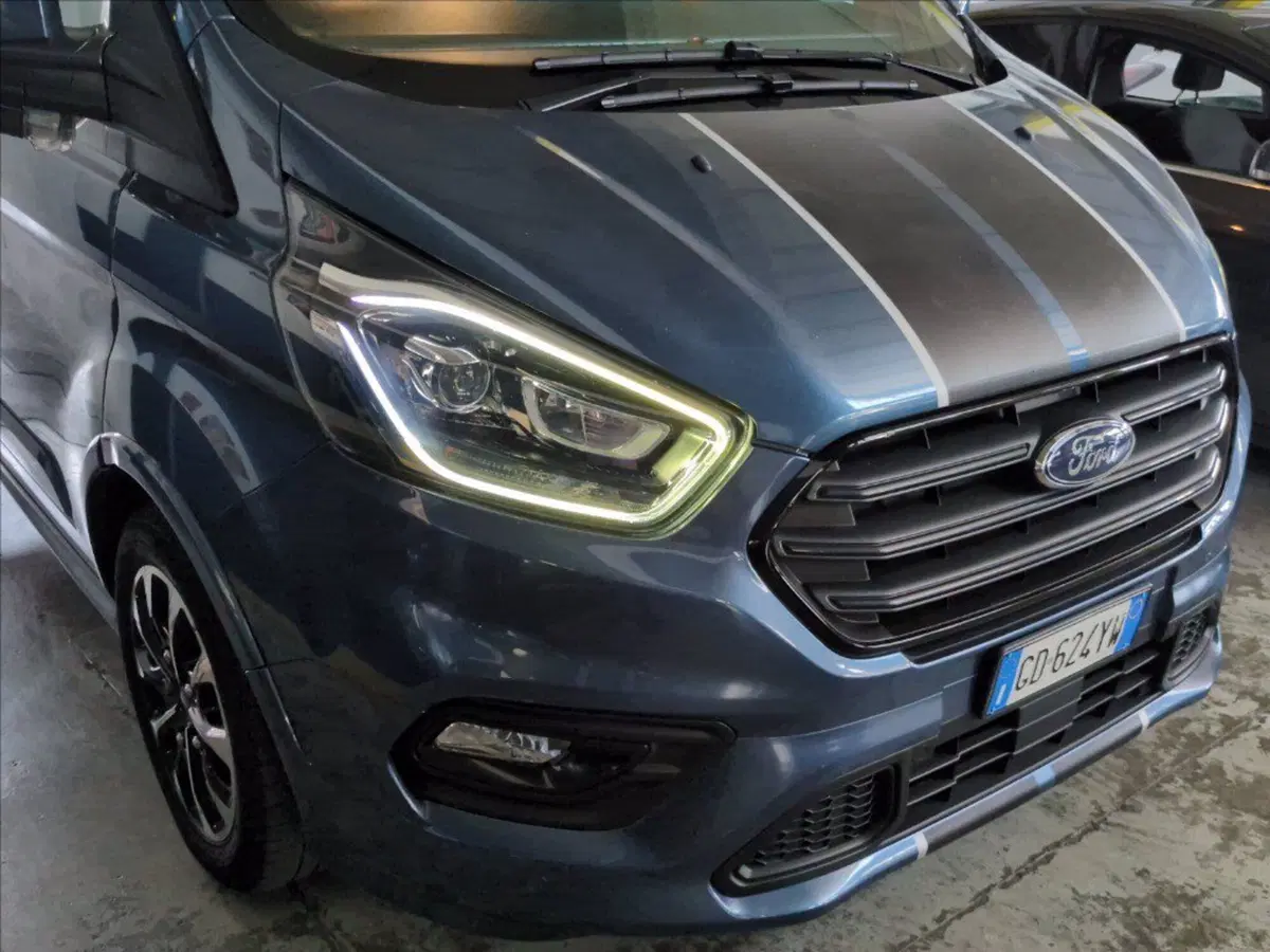 Ford Transit Custom Furgone usata a Milano (14)