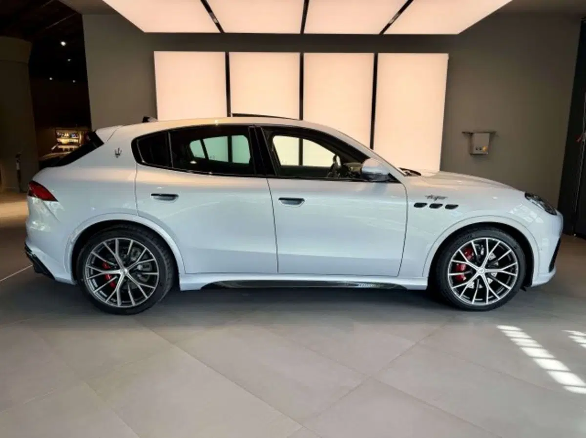 Maserati Grecale nuova a Torino (5)