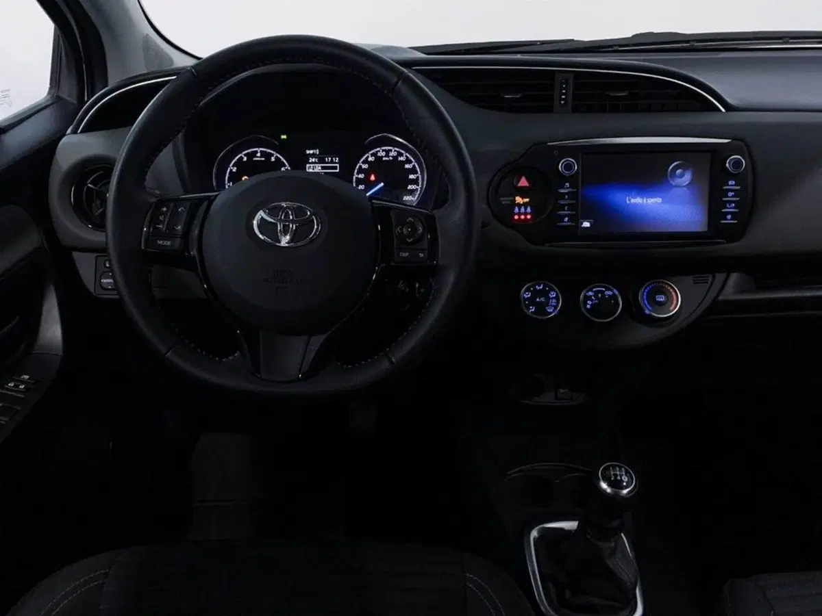 Toyota Yaris usata a Torino (12)