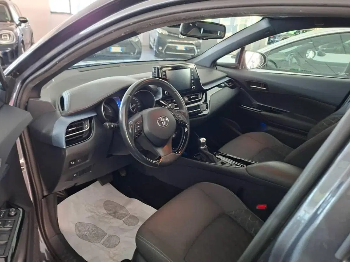 Toyota Toyota C-HR usata a Torino (9)
