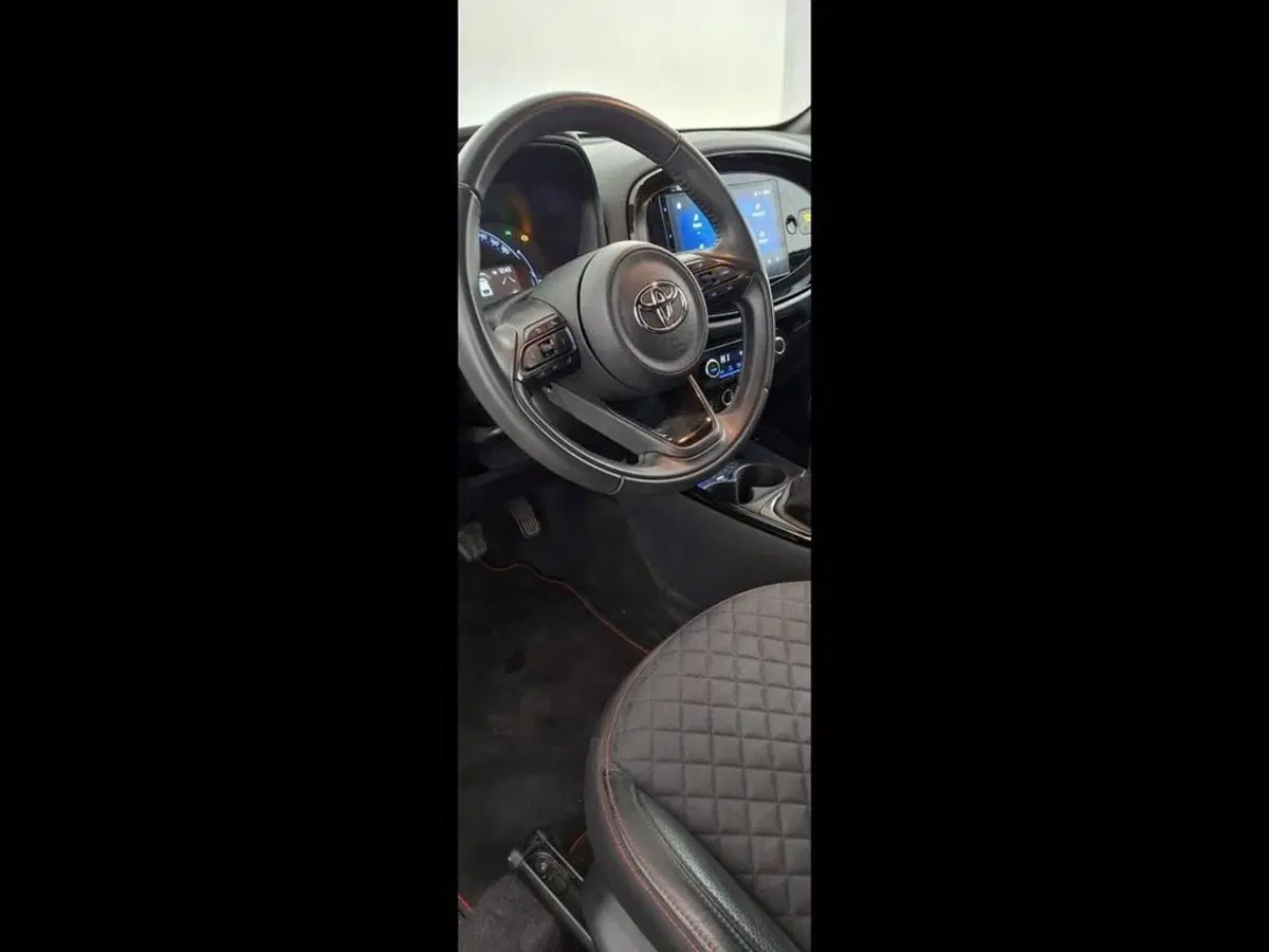 Toyota Aygo X usata a Torino (11)